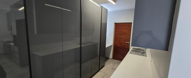 4 Bedroom Property for Sale in Sandton Central Gauteng