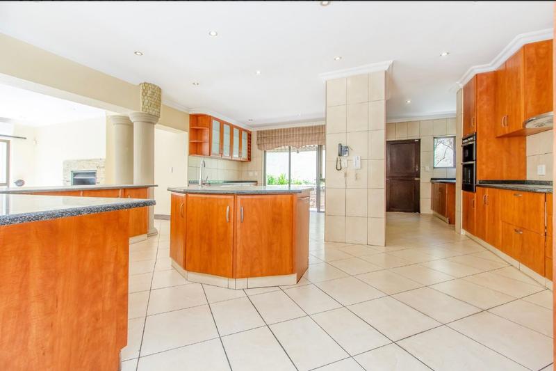 To Let 7 Bedroom Property for Rent in Dainfern Golf Estate Gauteng