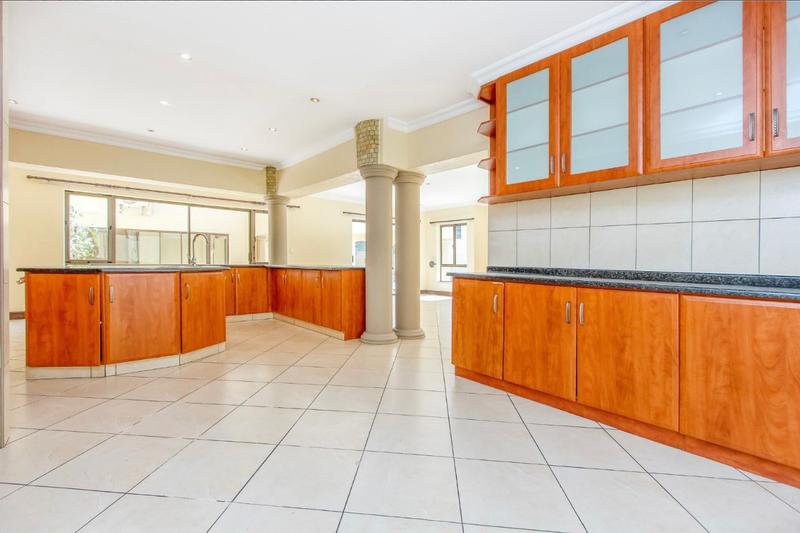 To Let 7 Bedroom Property for Rent in Dainfern Golf Estate Gauteng