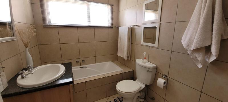 2 Bedroom Property for Sale in Meyersdal Gauteng