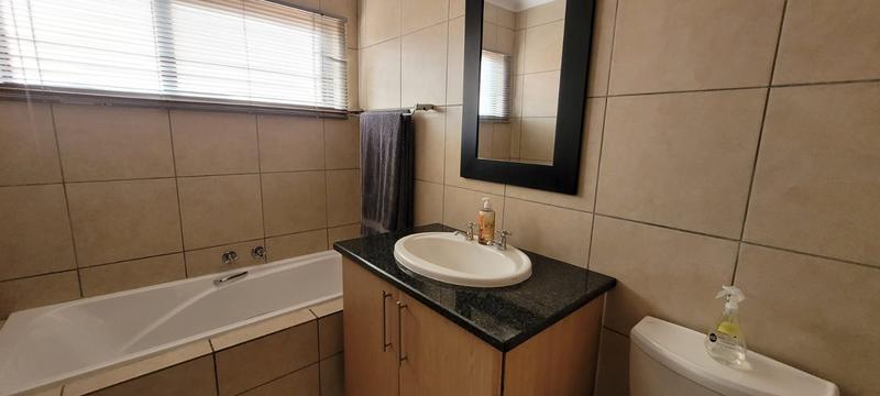 2 Bedroom Property for Sale in Meyersdal Gauteng