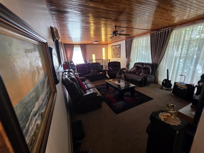 4 Bedroom Property for Sale in Pretoria Gardens Gauteng