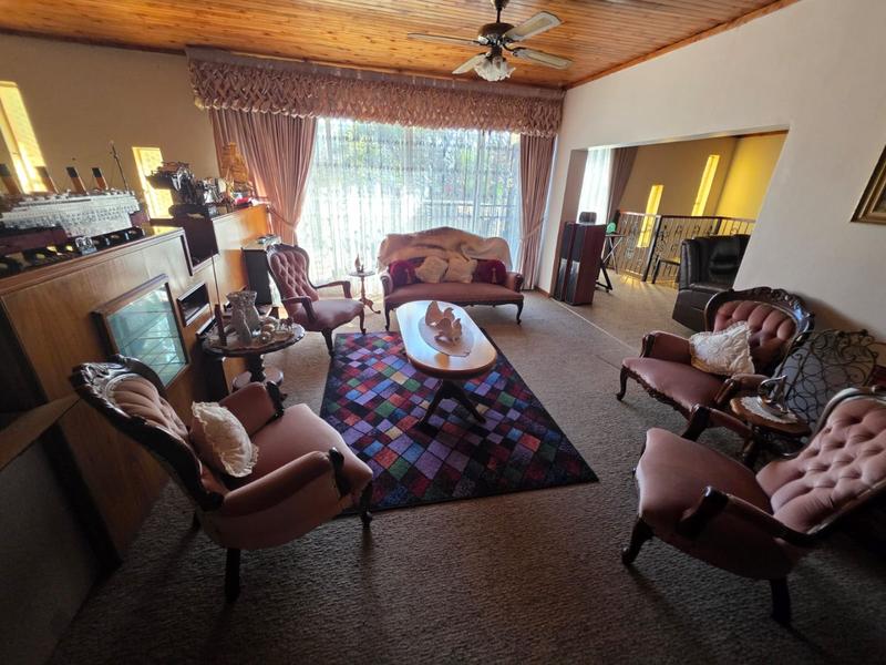 4 Bedroom Property for Sale in Pretoria Gardens Gauteng