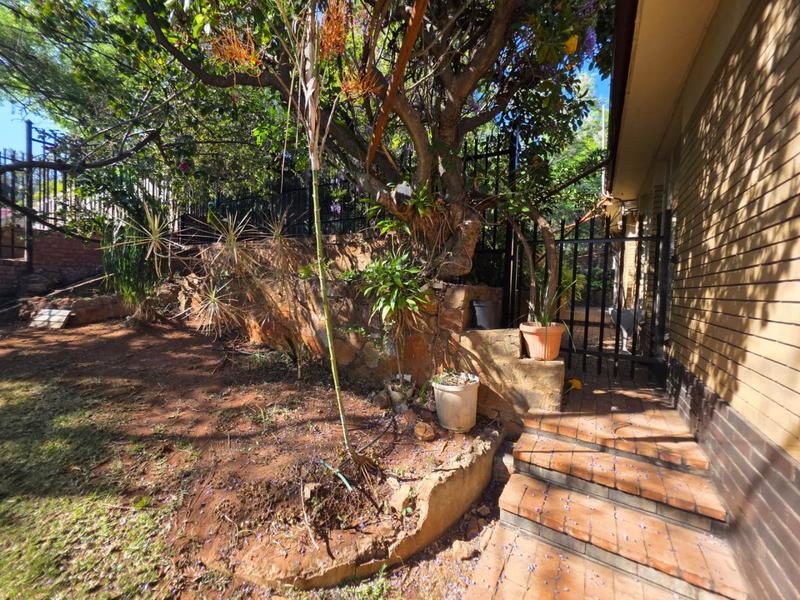 4 Bedroom Property for Sale in Pretoria Gardens Gauteng