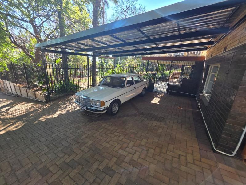 4 Bedroom Property for Sale in Pretoria Gardens Gauteng