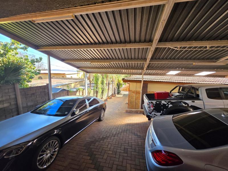 4 Bedroom Property for Sale in Pretoria Gardens Gauteng