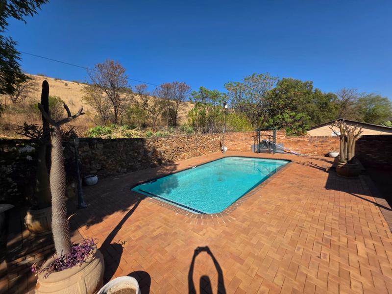 4 Bedroom Property for Sale in Pretoria Gardens Gauteng