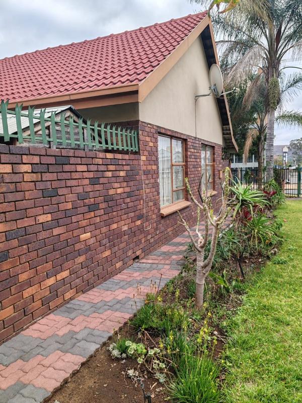 3 Bedroom Property for Sale in Pretoria Gardens Gauteng