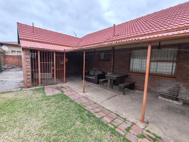 3 Bedroom Property for Sale in Pretoria Gardens Gauteng