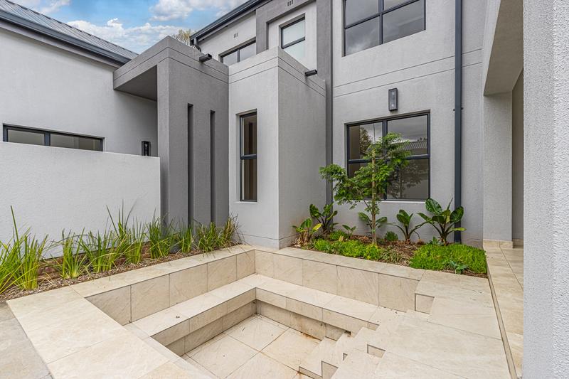 4 Bedroom Property for Sale in Bryanston Gauteng