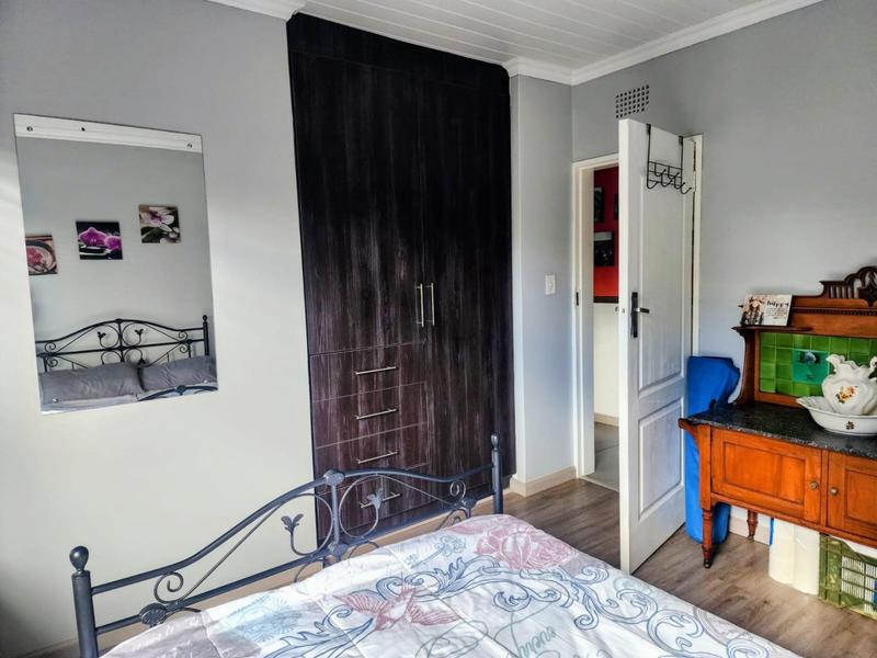4 Bedroom Property for Sale in Helikonpark Gauteng