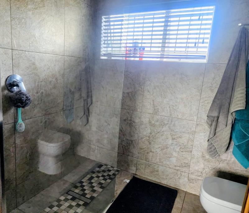 4 Bedroom Property for Sale in Helikonpark Gauteng