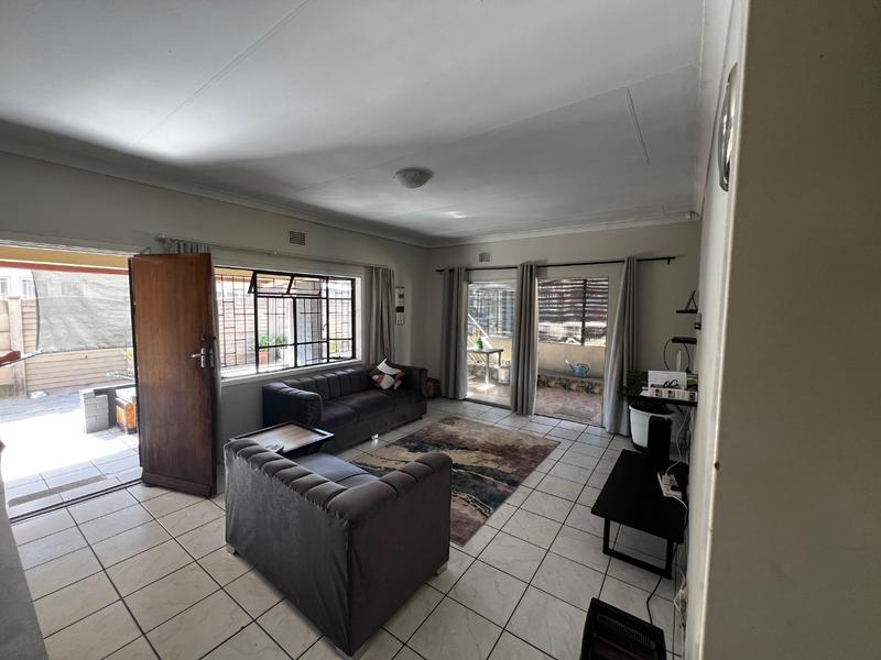 4 Bedroom Property for Sale in Vanderbijlpark Cw 6 Gauteng