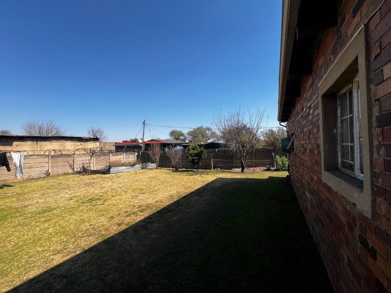 4 Bedroom Property for Sale in Vanderbijlpark Cw 6 Gauteng