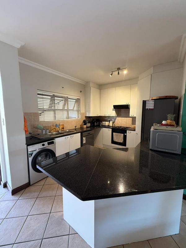 2 Bedroom Property for Sale in Bryanston Gauteng