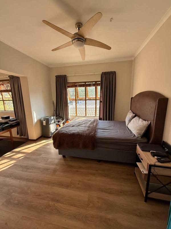 2 Bedroom Property for Sale in Bryanston Gauteng