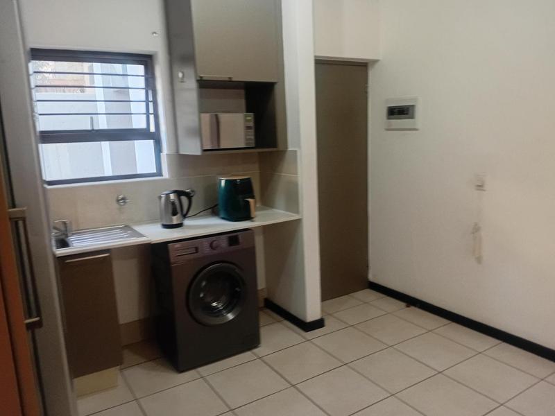 1 Bedroom Property for Sale in Lonehill Gauteng