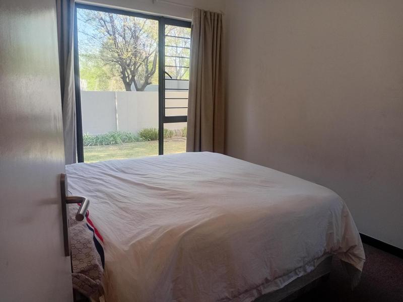 1 Bedroom Property for Sale in Lonehill Gauteng
