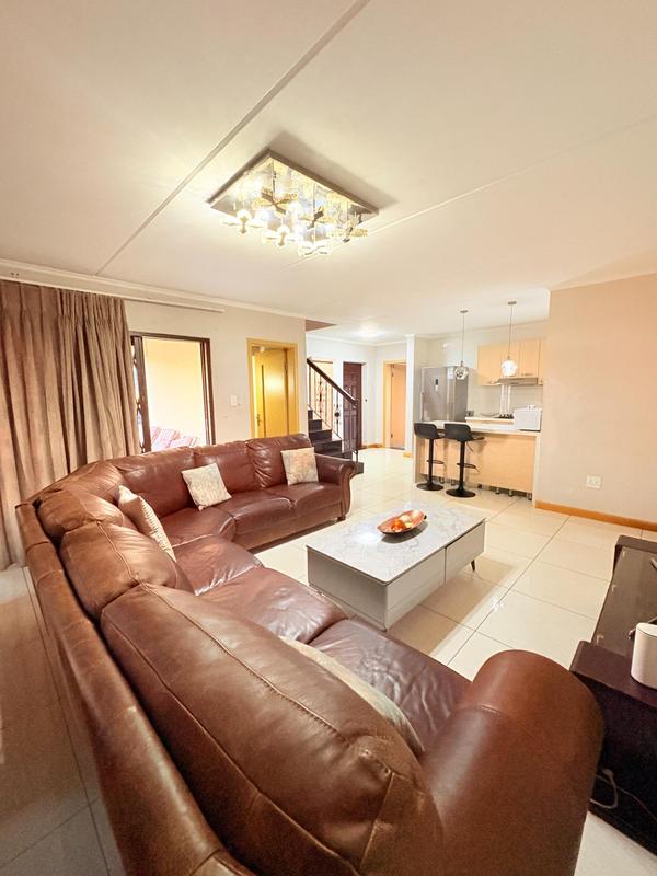 To Let 4 Bedroom Property for Rent in Summerset Gauteng