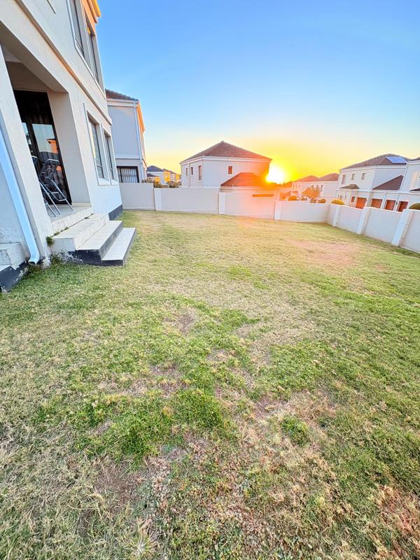 To Let 4 Bedroom Property for Rent in Summerset Gauteng