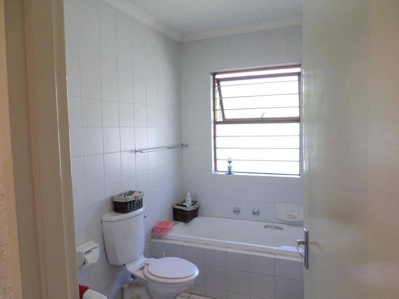 To Let 2 Bedroom Property for Rent in Northwold Gauteng