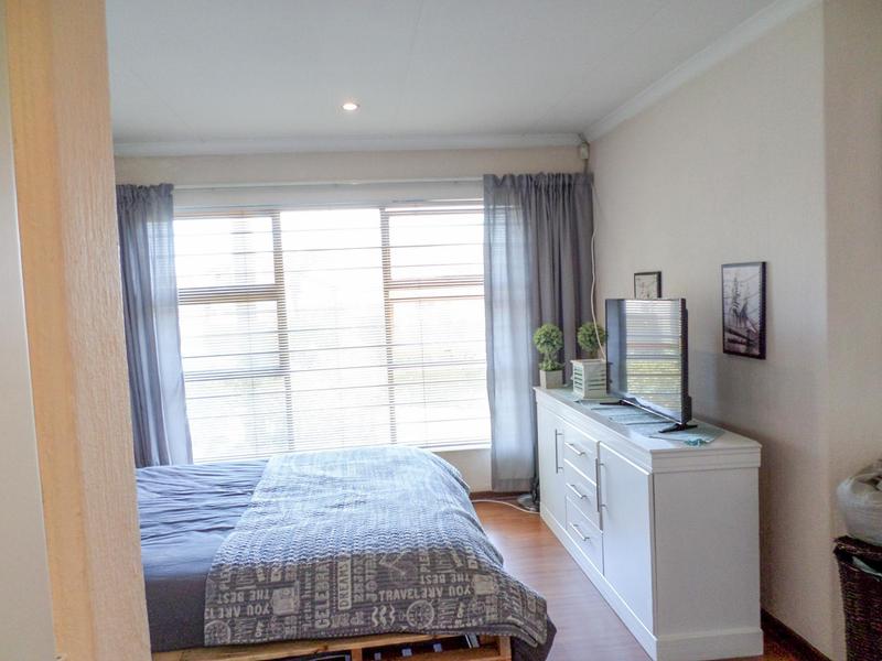 To Let 2 Bedroom Property for Rent in Northwold Gauteng