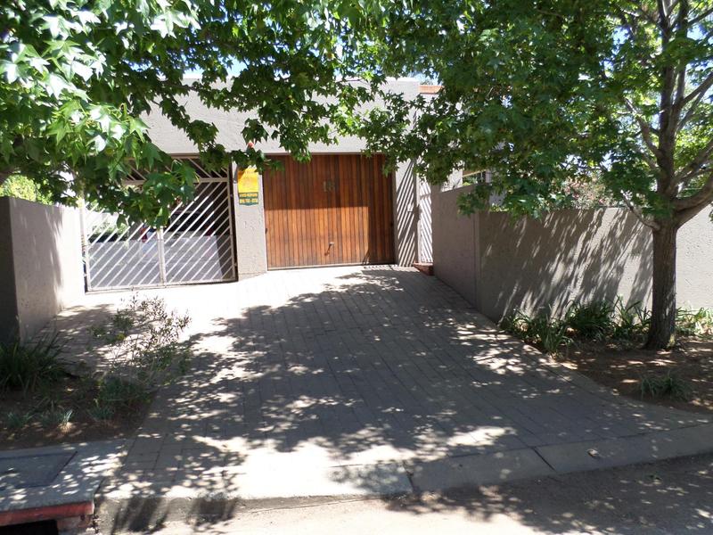 To Let 2 Bedroom Property for Rent in Northwold Gauteng