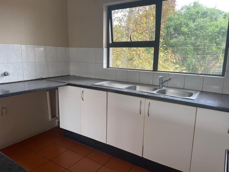 To Let 2 Bedroom Property for Rent in Cheltondale Gauteng