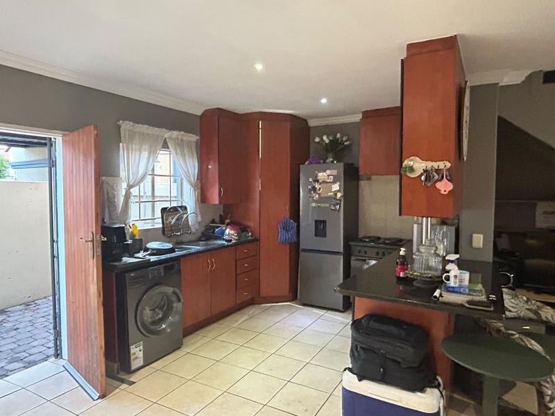 To Let 2 Bedroom Property for Rent in Annlin Gauteng