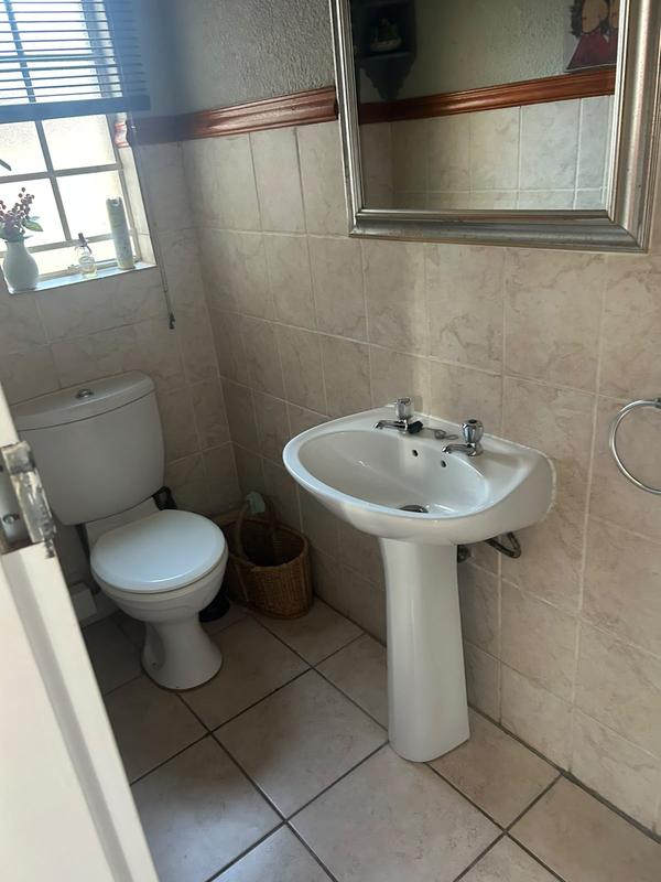 To Let 2 Bedroom Property for Rent in Annlin Gauteng