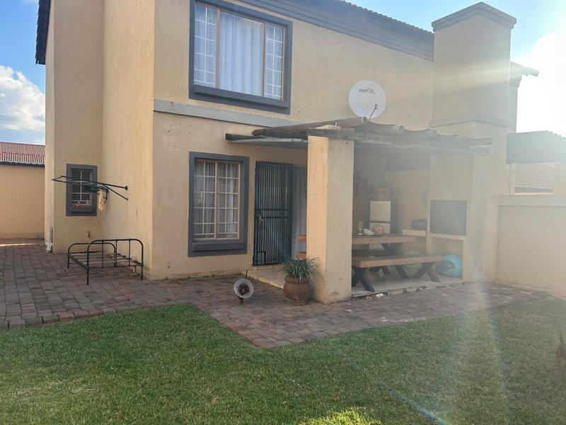 To Let 2 Bedroom Property for Rent in Annlin Gauteng