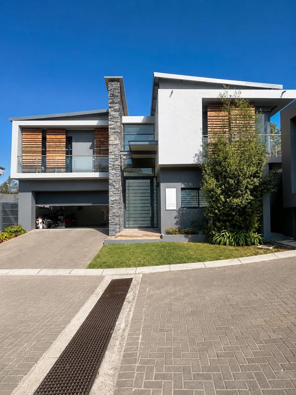 To Let 3 Bedroom Property for Rent in Eltonhill Gauteng