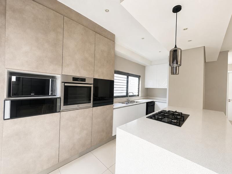 To Let 3 Bedroom Property for Rent in Eltonhill Gauteng