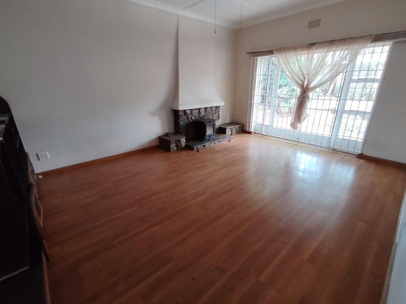 4 Bedroom Property for Sale in Dawnview Gauteng