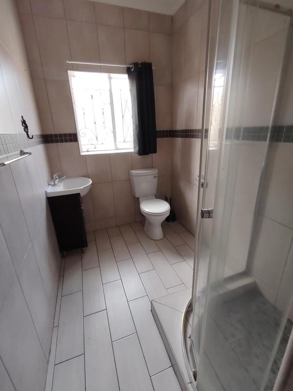 4 Bedroom Property for Sale in Dawnview Gauteng