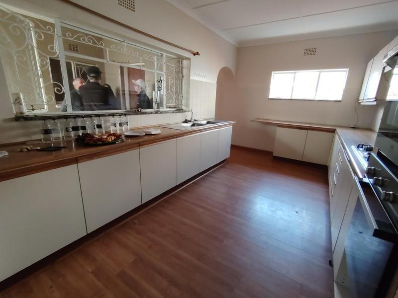 4 Bedroom Property for Sale in Dawnview Gauteng