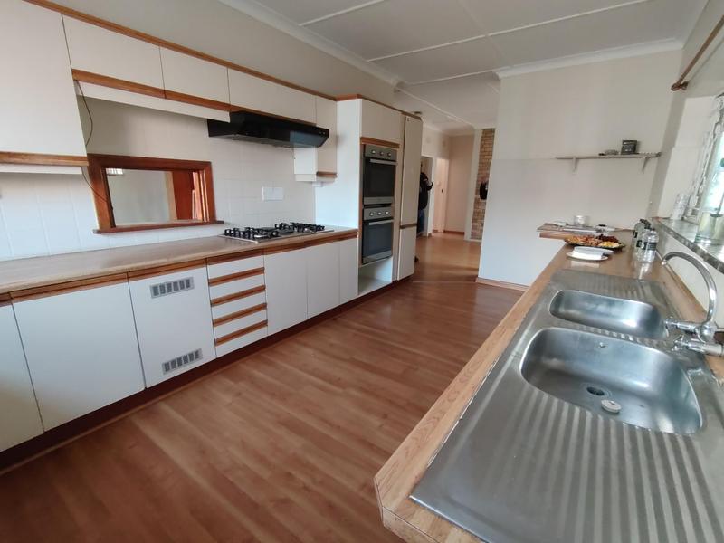 4 Bedroom Property for Sale in Dawnview Gauteng