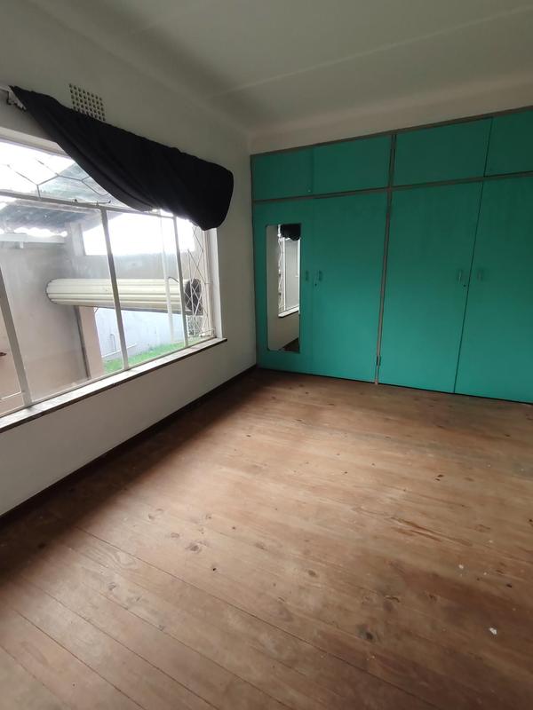 4 Bedroom Property for Sale in Dawnview Gauteng
