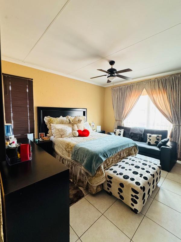 3 Bedroom Property for Sale in Helderwyk Gauteng