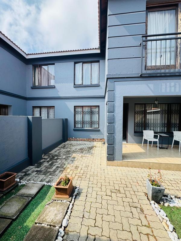 3 Bedroom Property for Sale in Helderwyk Gauteng