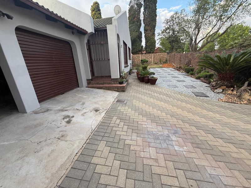 3 Bedroom Property for Sale in The Reeds Gauteng
