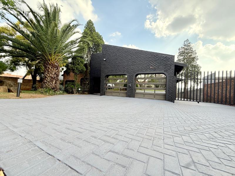 4 Bedroom Property for Sale in Vanderbijlpark SE 3 Gauteng