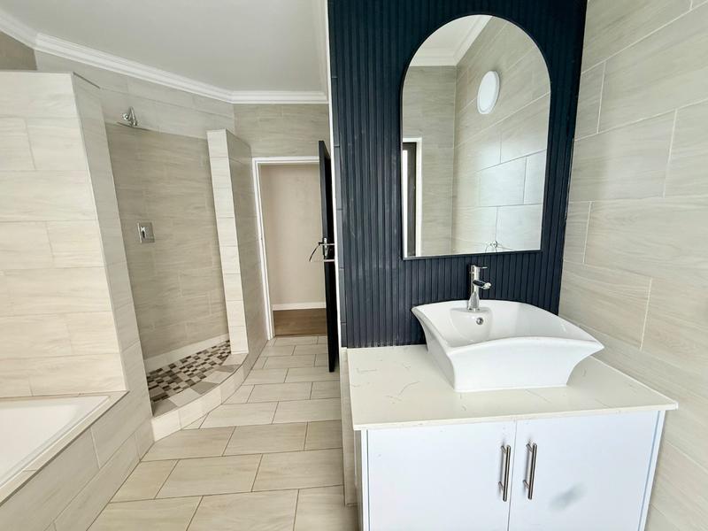 4 Bedroom Property for Sale in Vanderbijlpark SE 3 Gauteng