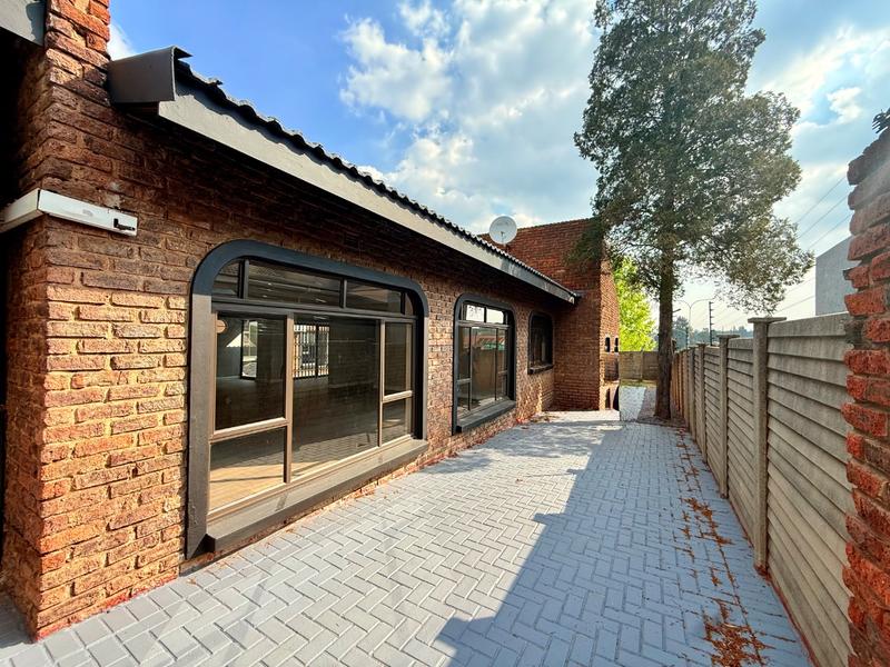 4 Bedroom Property for Sale in Vanderbijlpark SE 3 Gauteng