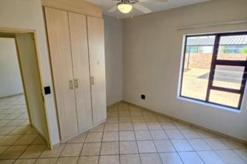 To Let 3 Bedroom Property for Rent in Menlo Park Gauteng