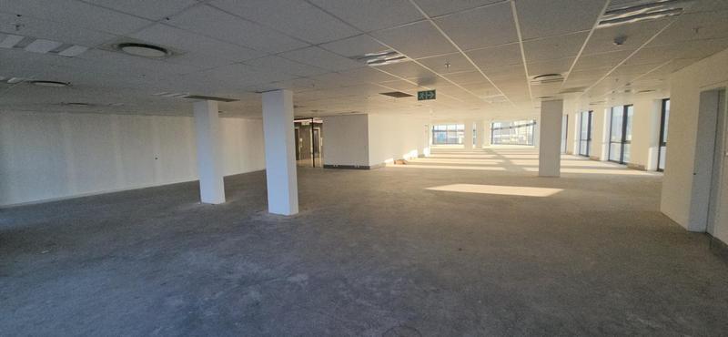 To Let Commercial Property for Rent in Vorna Valley Gauteng