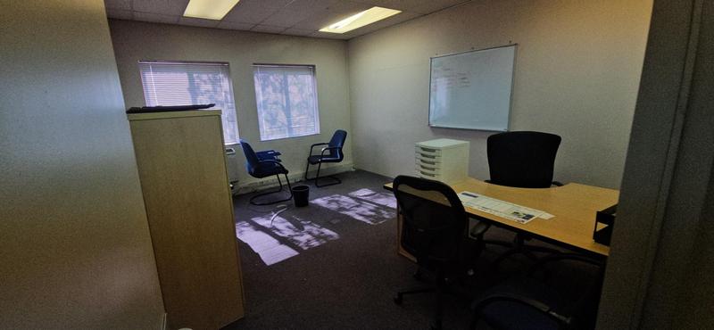 To Let Commercial Property for Rent in Vorna Valley Gauteng