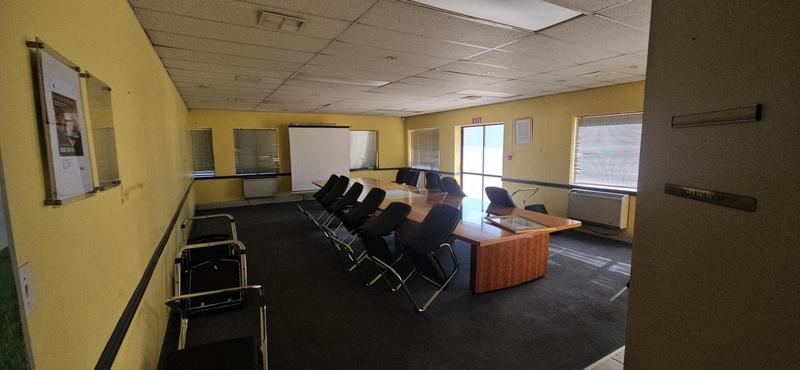 To Let Commercial Property for Rent in Vorna Valley Gauteng
