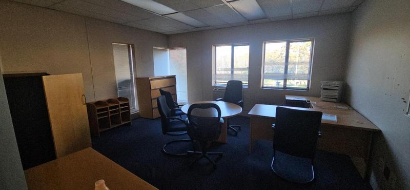 To Let Commercial Property for Rent in Vorna Valley Gauteng