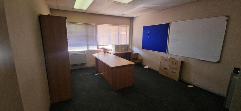 To Let Commercial Property for Rent in Vorna Valley Gauteng
